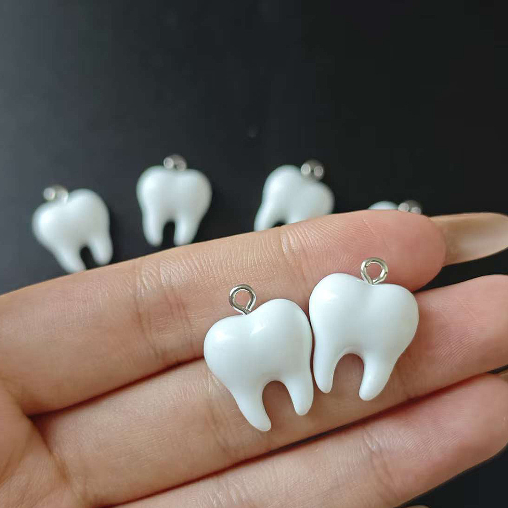 10 Buah Liontin Resin Gigi Put - Resin Art For Sale ulasan dan harga